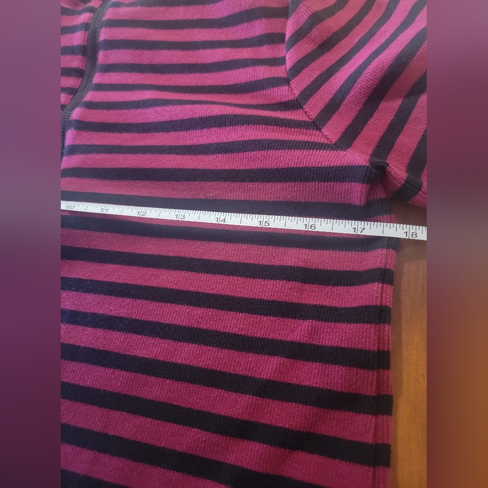 Chico's Sweater Zenergy Stripe Mock Neck Zipper Tee Red Black Medium 1 Striped - Picture 9 of 10